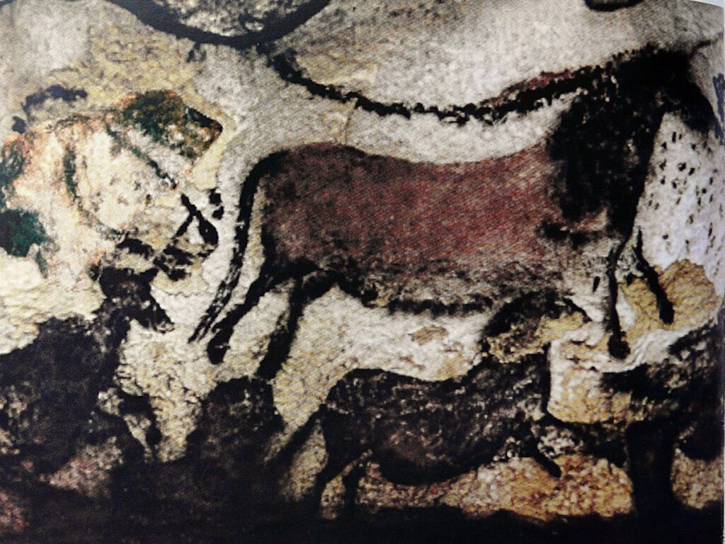 Caves of Lascaux: Hall of the Bulls